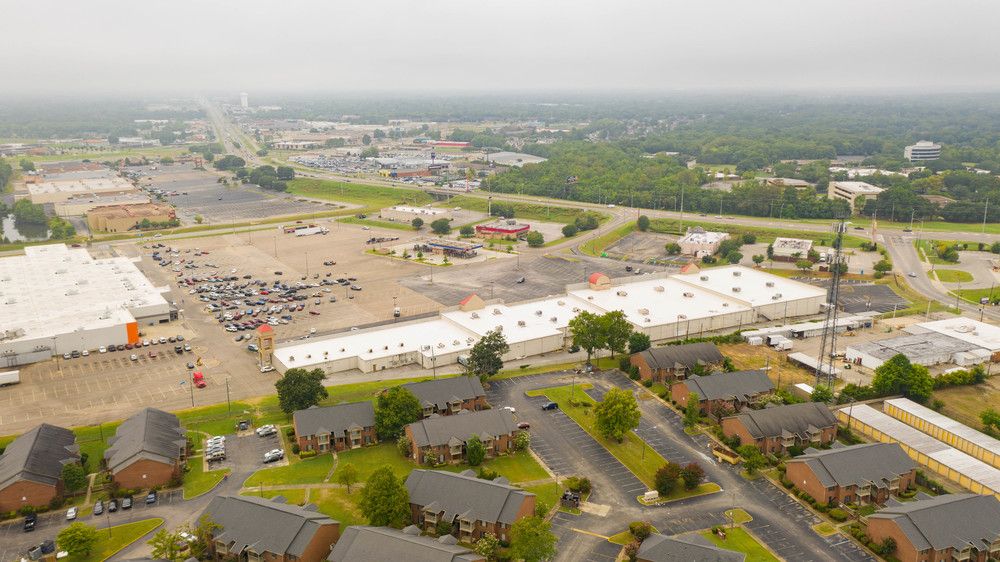 Montgomery Commons: 3801 Eastern Blvd, Montgomery, AL 36116